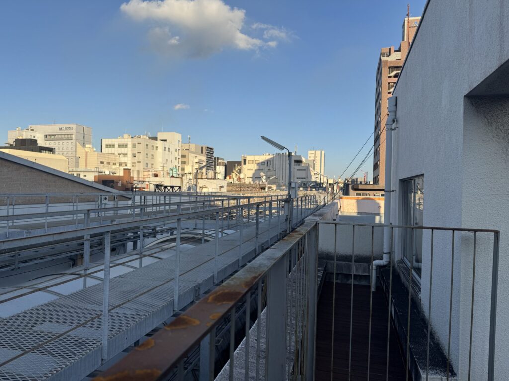 アーケードを上かr見下ろした様子